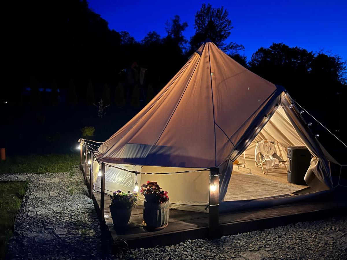 Glamping Bieszczady Z Jacuzzi I Basenem Hotel Solina  Eksteriør billede